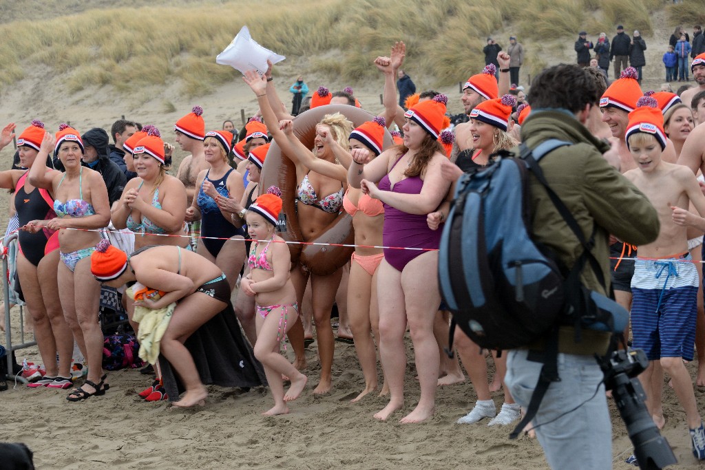 ../Images/Nieuwjaarsduik Nederzandt 2017 016.jpg